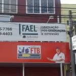 letreiro em pvc aplicado em placa de ACM